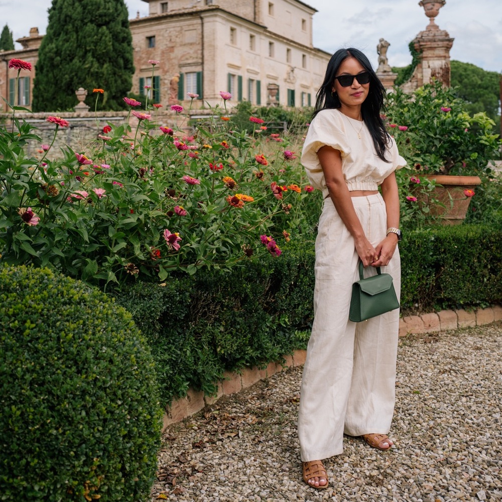 DISSH Cream Puff Sleeve Top